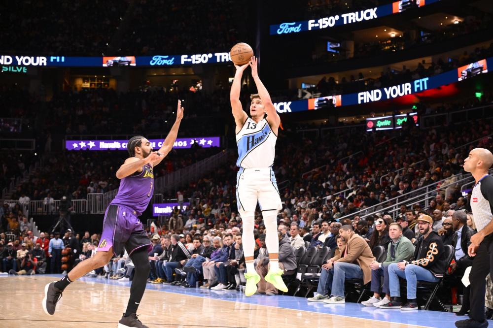 强队放狠话专挑广东队打，季后赛杜锋收重大喜讯.