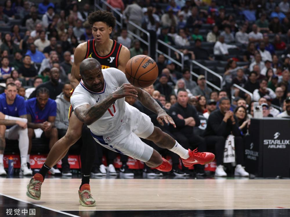 曾凡博：骨头刚断的时候需要吃止痛药现在好多了 先把伤养好再做想做的事