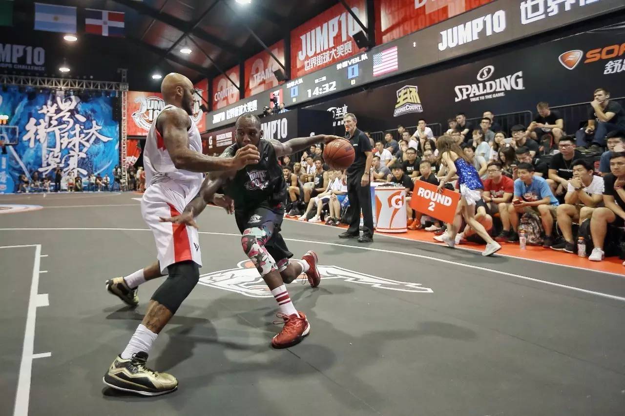 的运动员和 的运动员和